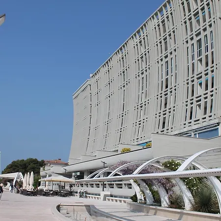 Zipser 23 Апартаменты Градо